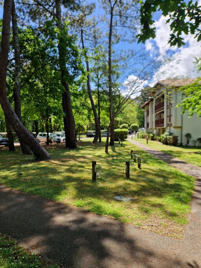 Appartements Au Coeur Du Golf, Proche Du Lac Et Velodyssee Biscarrosse Exterior photo